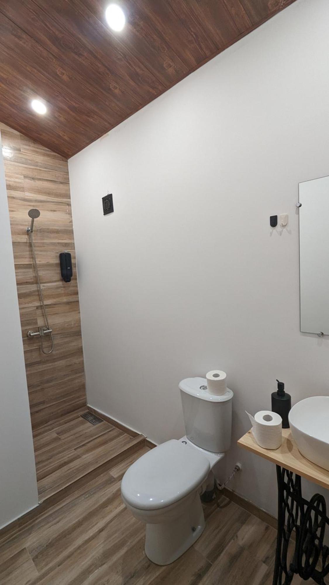 Hotel Arevi Gosh Екстер'єр фото