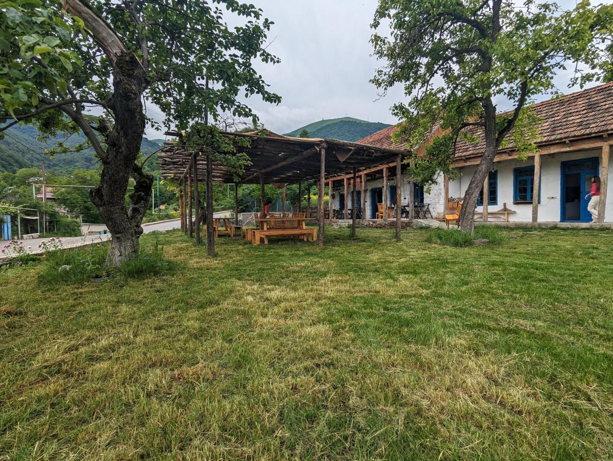 Hotel Arevi Gosh Екстер'єр фото